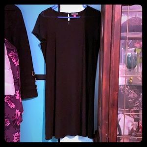 Vince Camuto  Black Dress